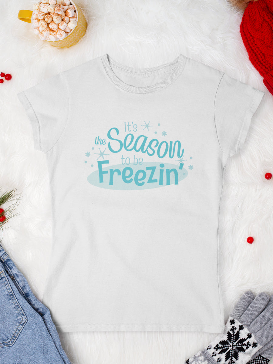     tricou_bumbac_organic_premium_vegan_cadou_Craciun_Secret_Santa_femei_alb_its_the_season_to_be_freezing