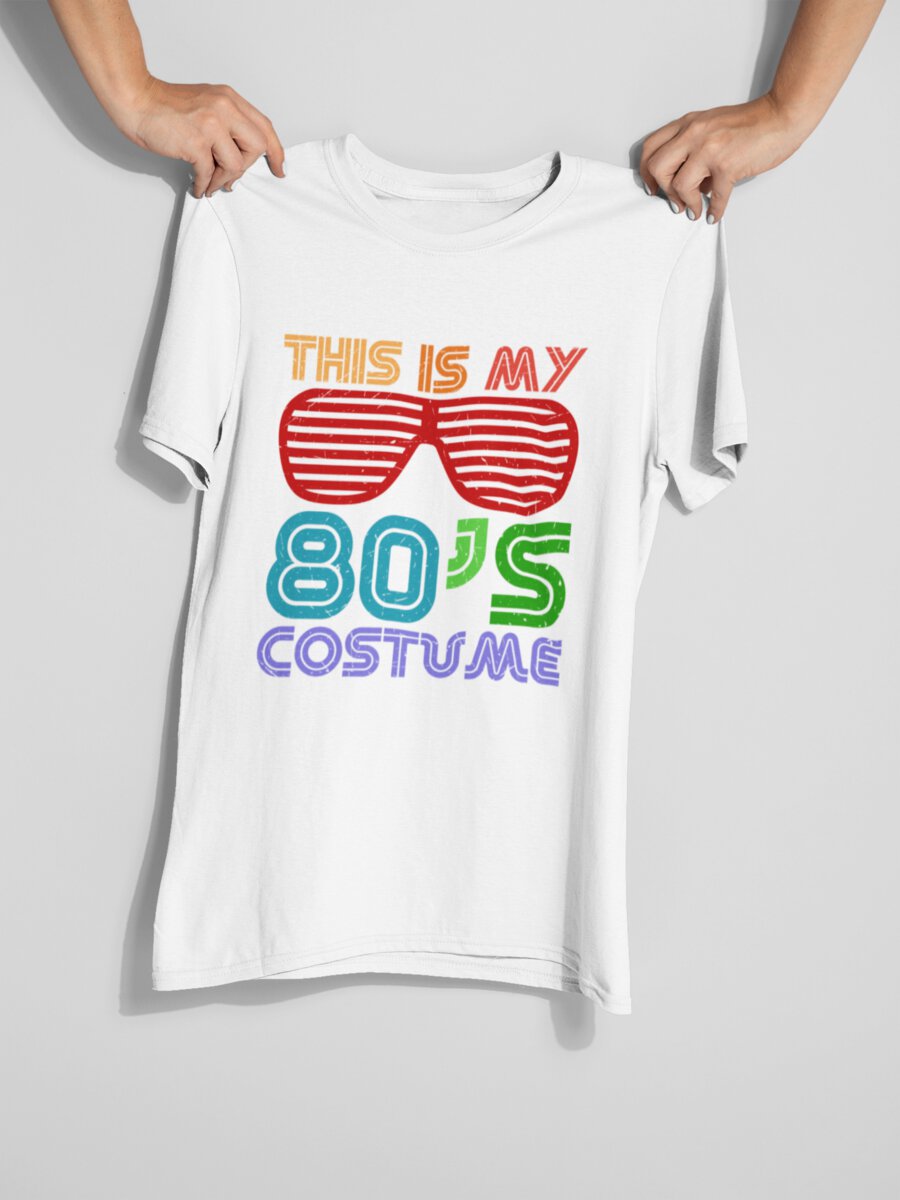  Analyzing image     tricou_bumbac_organic_premium_vegan_cadou_hay_creations_nostalgia_80s_costume_barbati_unisex_alb