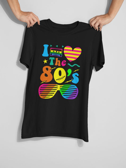  Analyzing image     tricou_bumbac_organic_premium_vegan_cadou_hay_creations_nostalgia_80s_lover_barbati_unisex_negru